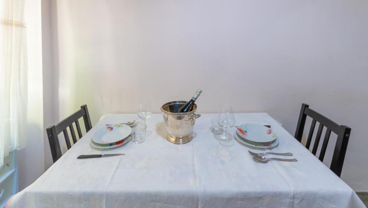 Vercelli Guest House Near San Giovanni Рим Экстерьер фото